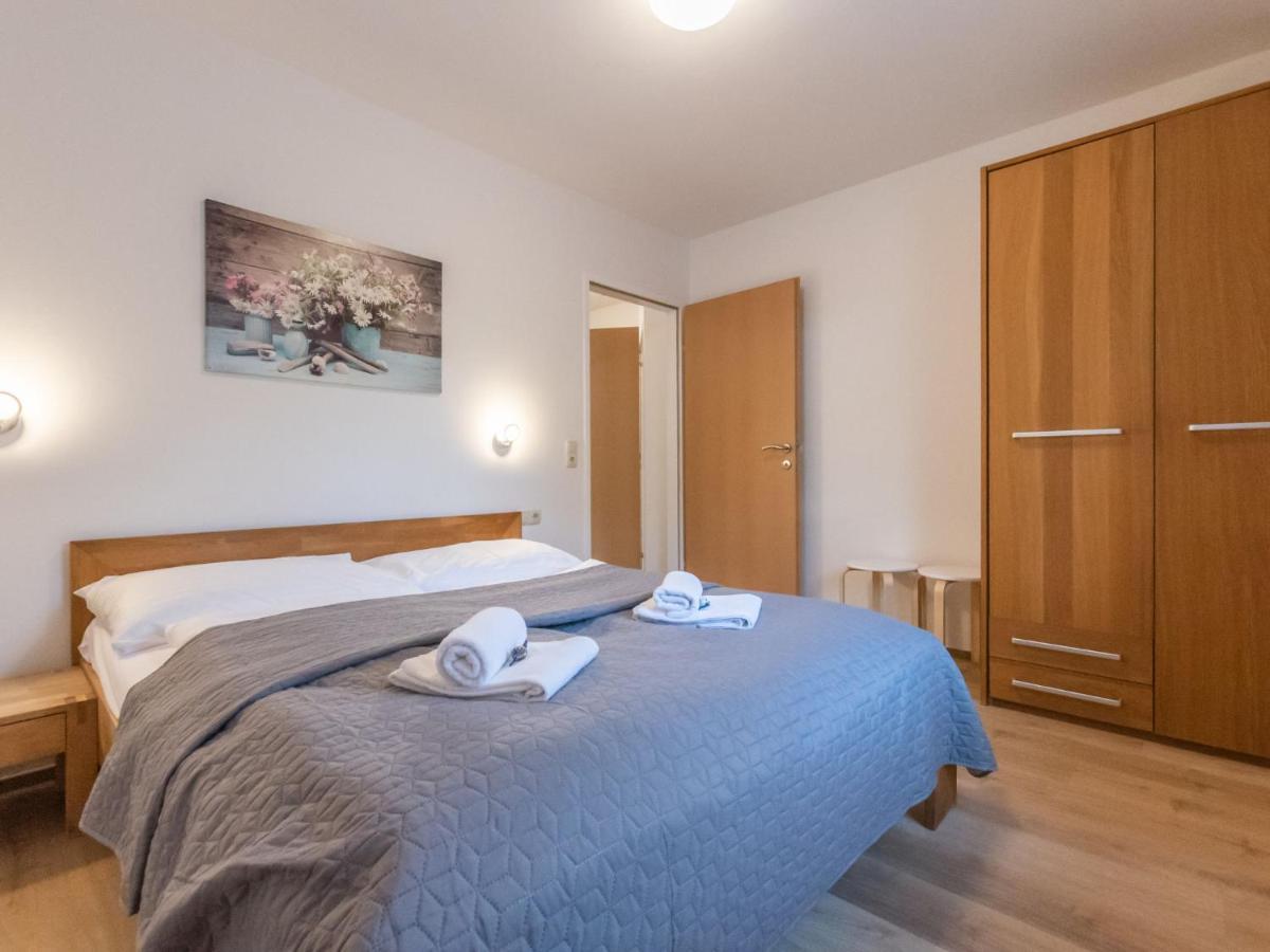 Apartment Alpenchalets - Zse204 By Interhome Zell am See Exterior foto