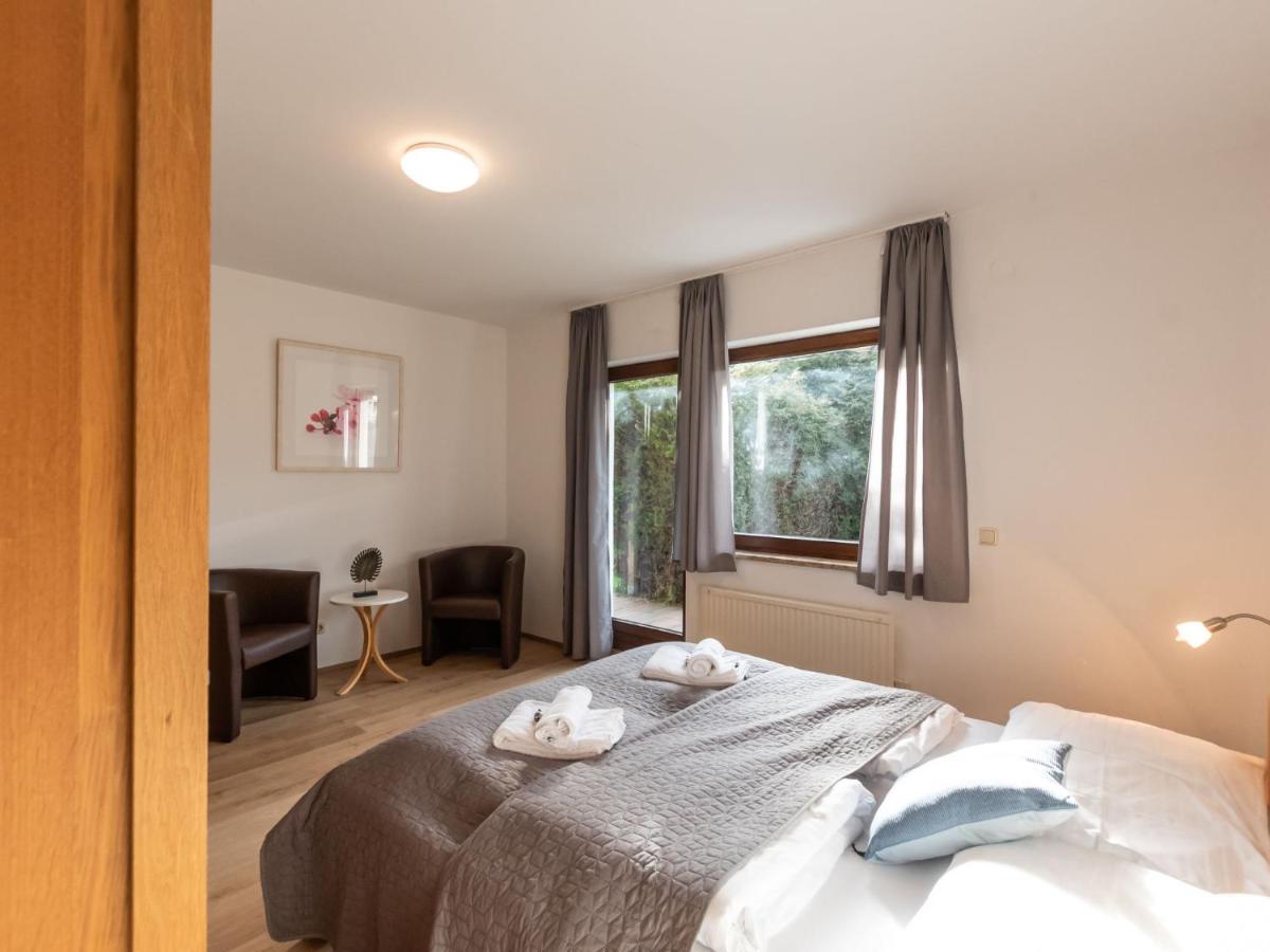 Apartment Alpenchalets - Zse204 By Interhome Zell am See Exterior foto